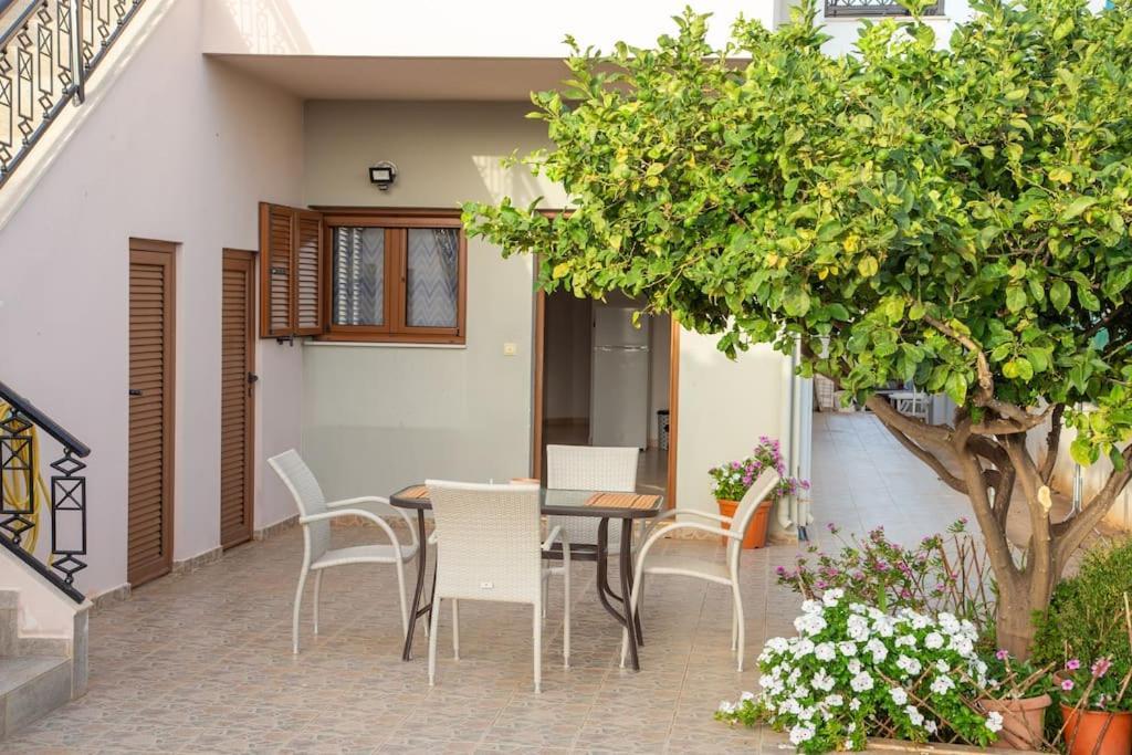 Εξοχη Και Θαλασσα Apartment Makry Gialos  Exterior photo